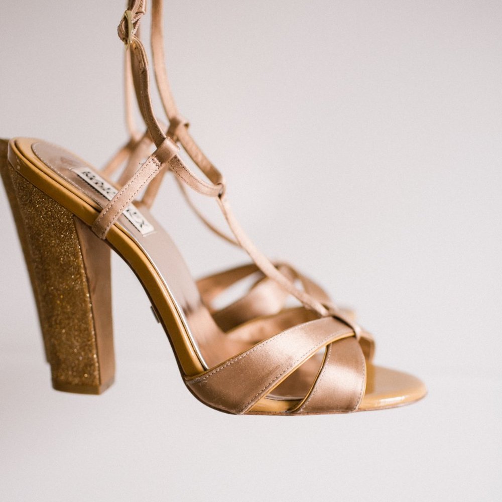 Badgley Mischka Copper Glitter Satin Block Heels 7 - Picture 7 of 7
